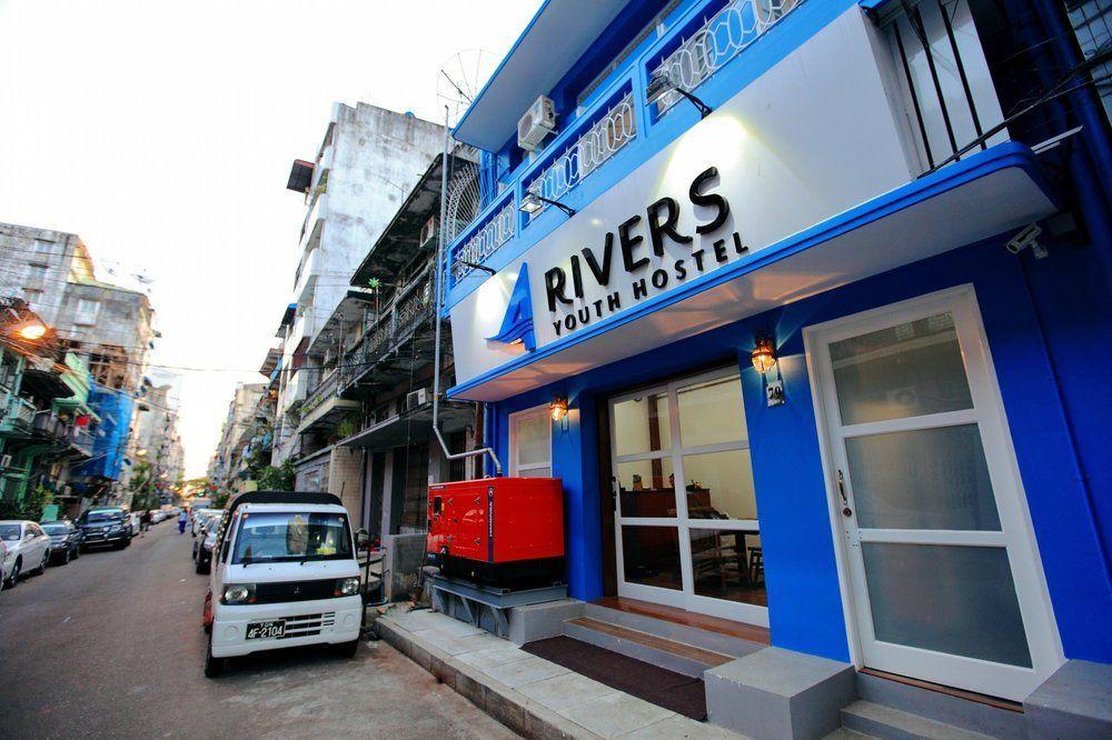 Four Rivers Youth Hostel Янгон Екстериор снимка