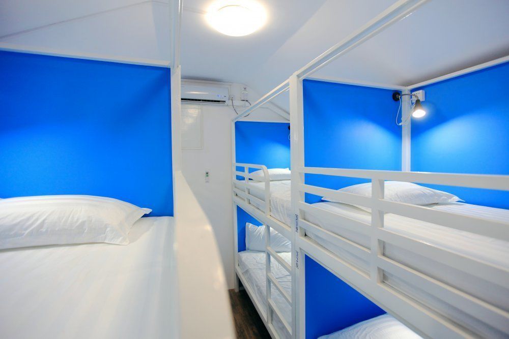 Four Rivers Youth Hostel Янгон Екстериор снимка
