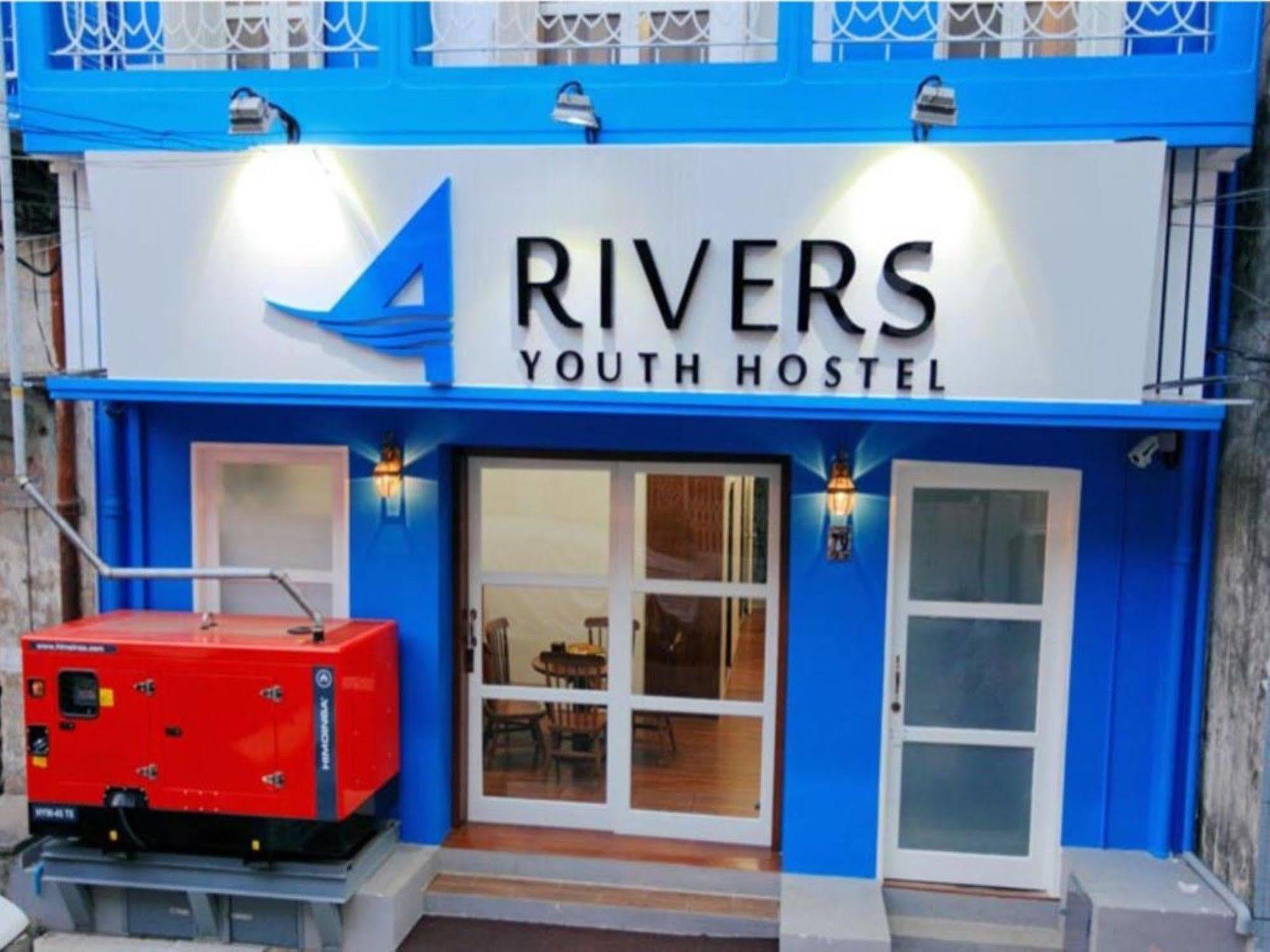 Four Rivers Youth Hostel Янгон Екстериор снимка